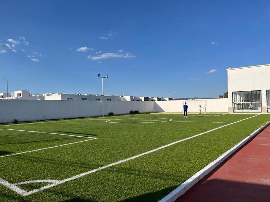 Laurel de Lagunillas Casa Fracc El Cielo Residencial Con Acceso A Casa Clubヴィラ エクステリア 写真